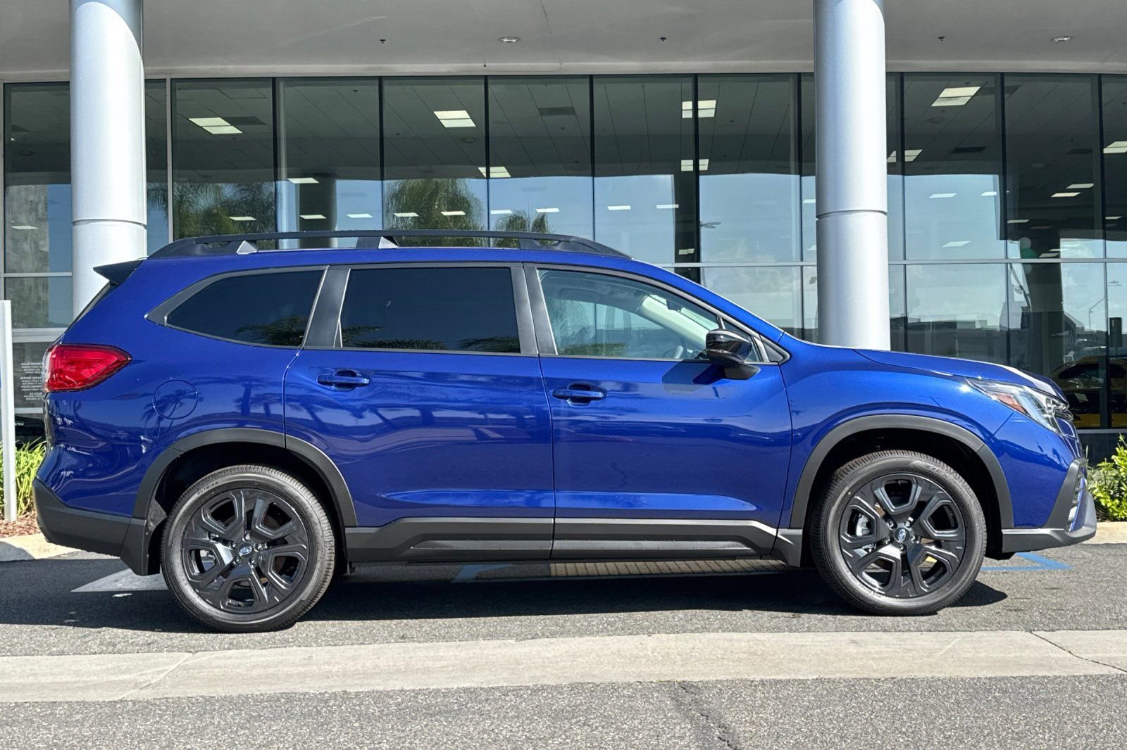 New 2026 Subaru Ascent Bronze Edition w/ Onyx Package image 3