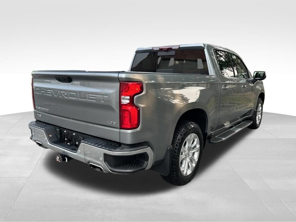 Used 2023 Chevrolet Silverado 1500 LTZ w/ Technology Package AWD/4WD image 5