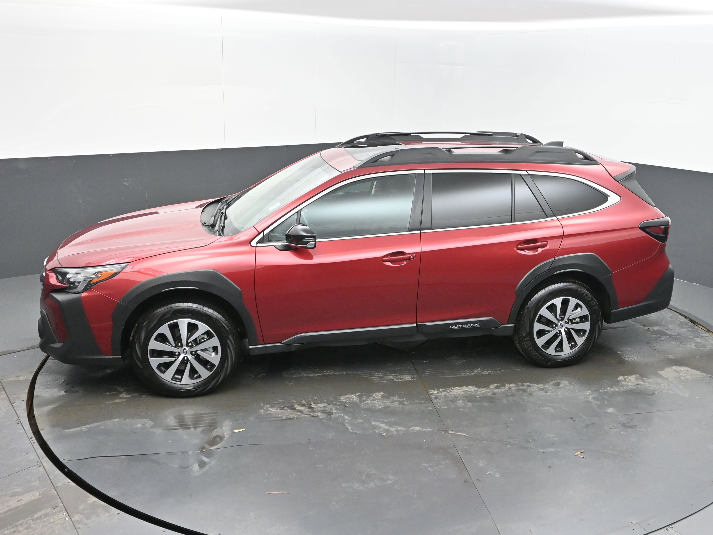 Used 2025 Subaru Outback Premium image 35