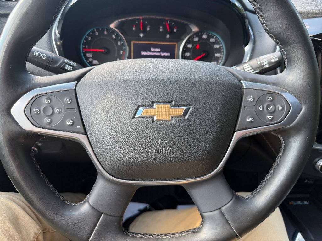 Used 2023 Chevrolet Traverse LT w/ LT Premium Package AWD/4WD image 20