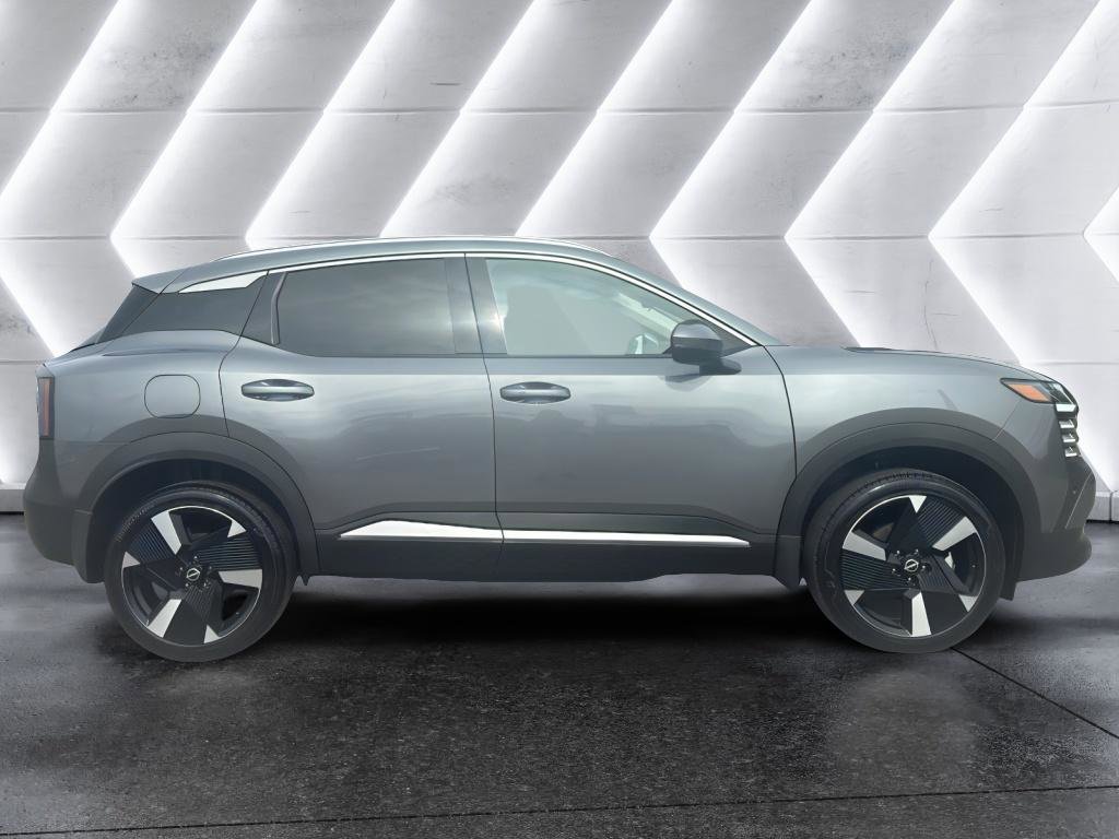 Used 2025 Nissan Kicks SR image 8