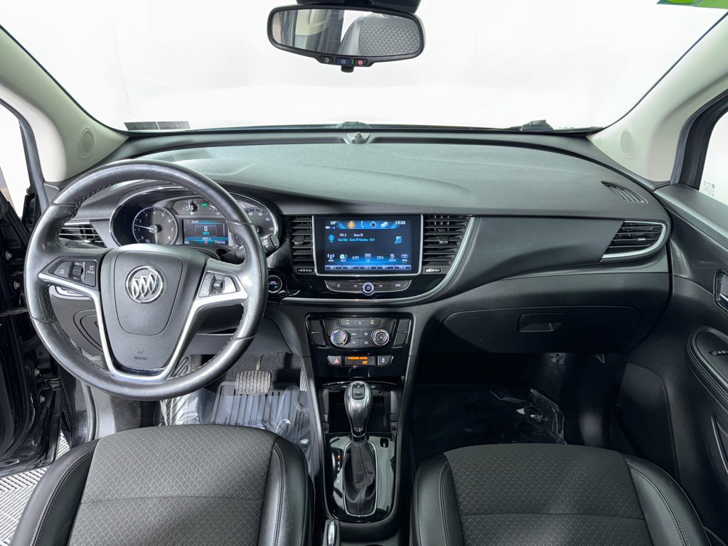 Used 2018 Buick Encore Preferred image 3