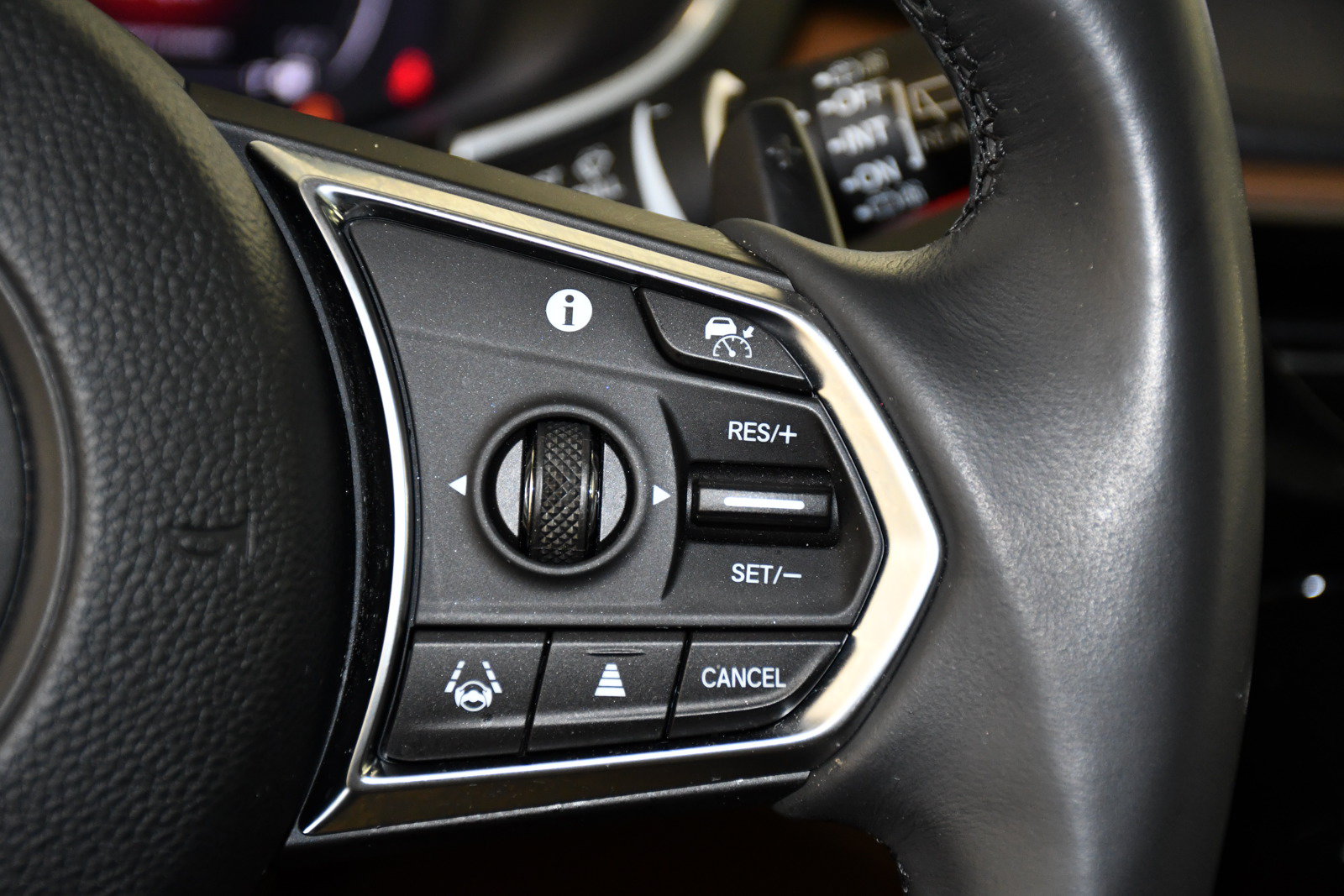 Certified 2024 Acura MDX SH-AWD w/ Technology Package image 21