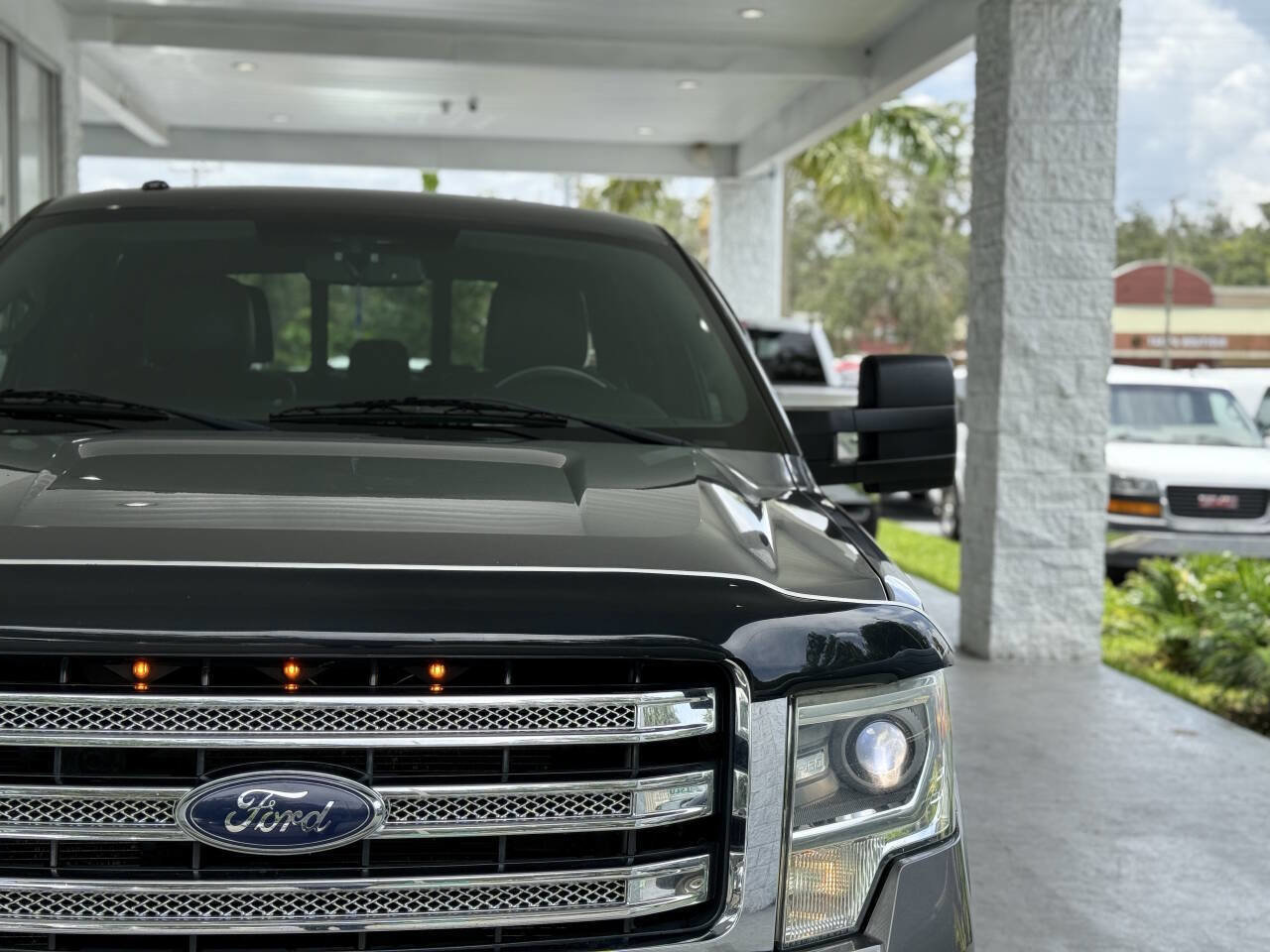 Used 2013 Ford F150 Lariat w/ Luxury Equipment Group image 5