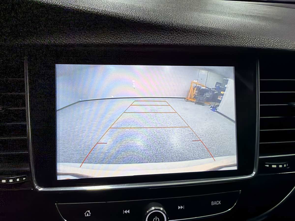 Used 2020 Buick Encore Preferred image 10