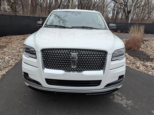 Used 2022 Lincoln Navigator Reserve image 8