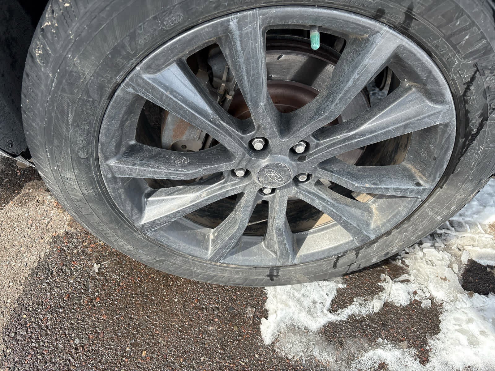 Used 2018 Ford Explorer XLT w/ Equipment Group 202A image 2