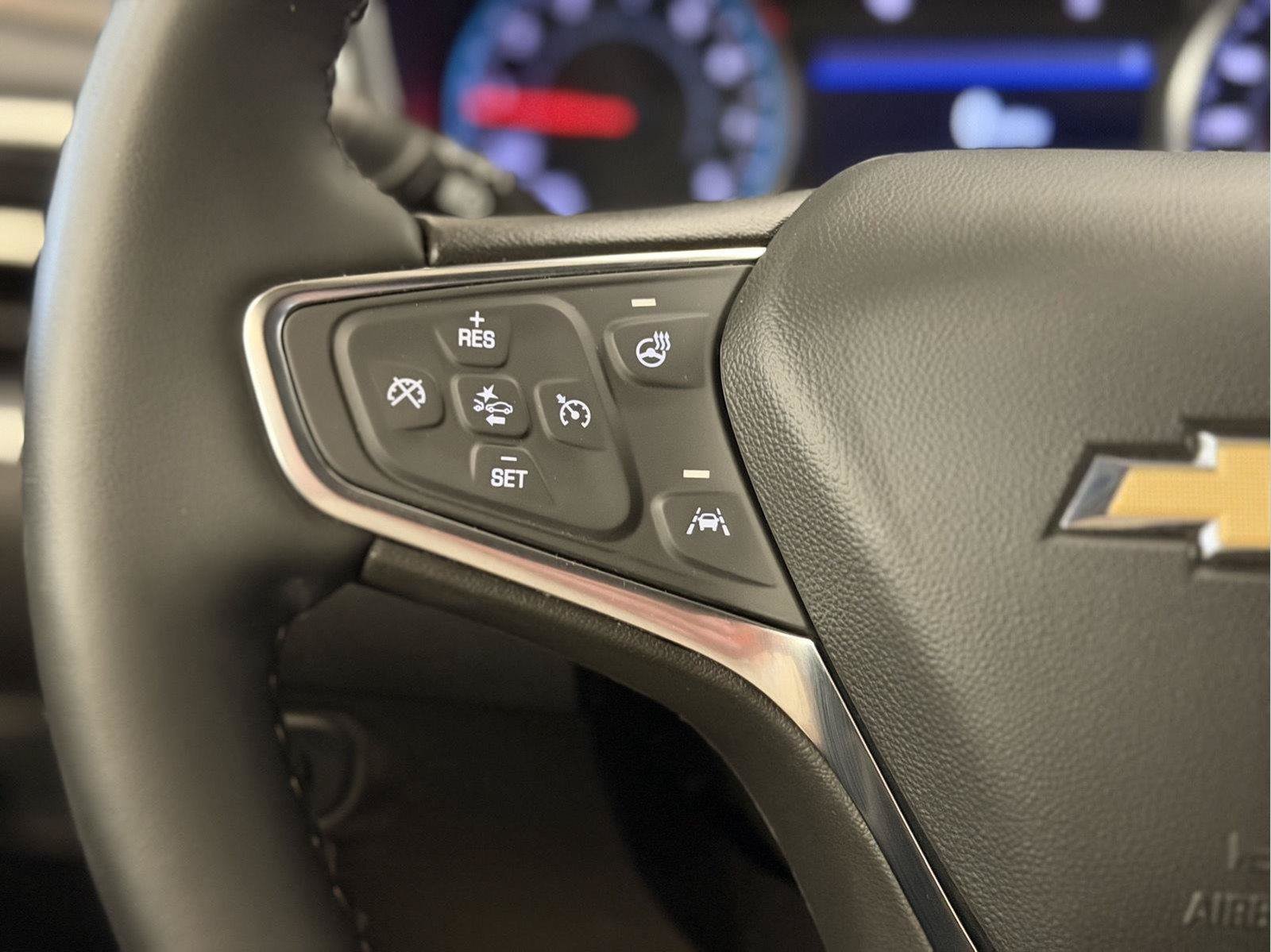 Used 2024 Chevrolet Equinox Premier AWD/4WD image 15