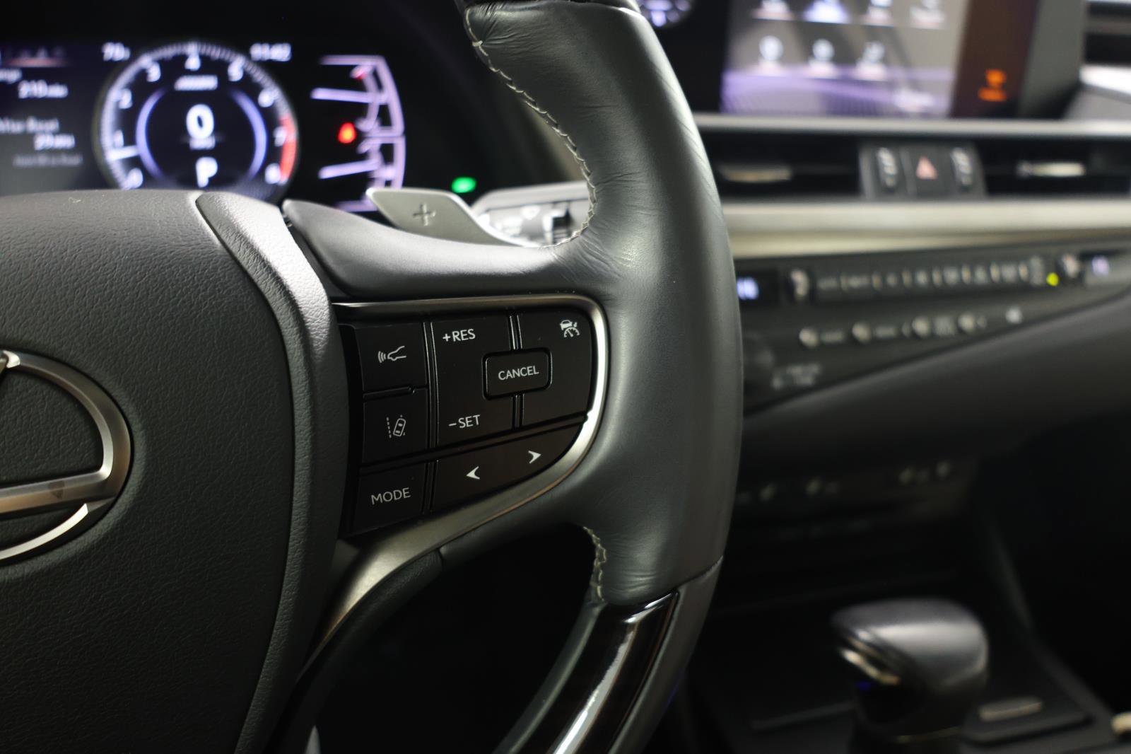 Used 2019 Lexus ES 350 w/ Premium Package image 19