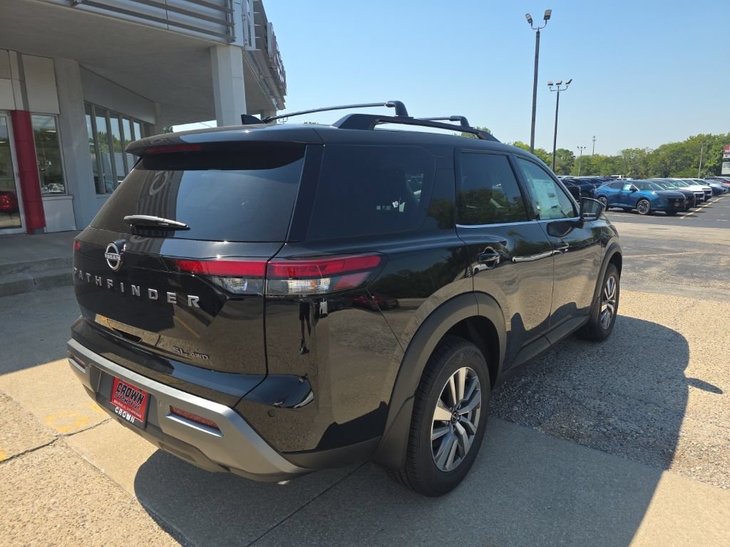 New 2026 Nissan Pathfinder SL AWD/4WD image 4
