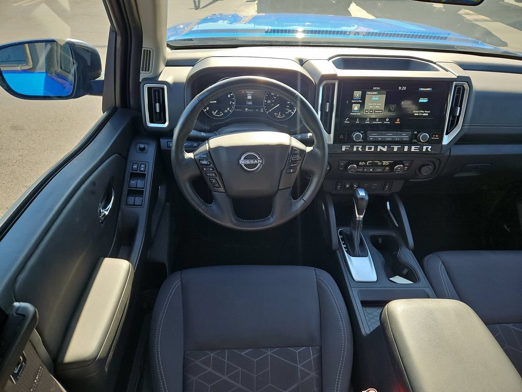 Used 2025 Nissan Frontier SV w/ SV Convenience Package AWD/4WD image 9