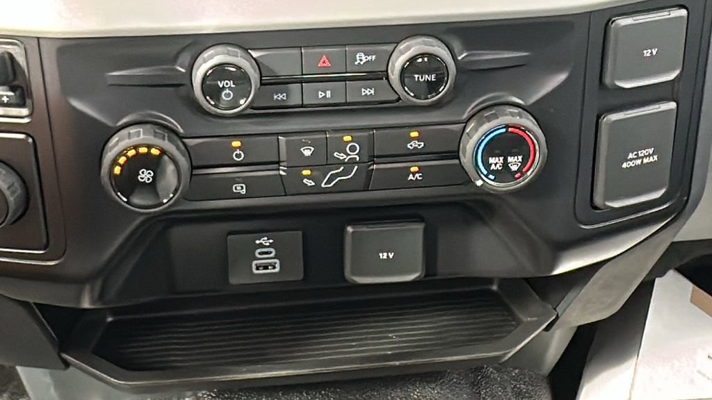 New 2025 Ford F350 XL RWD image 20