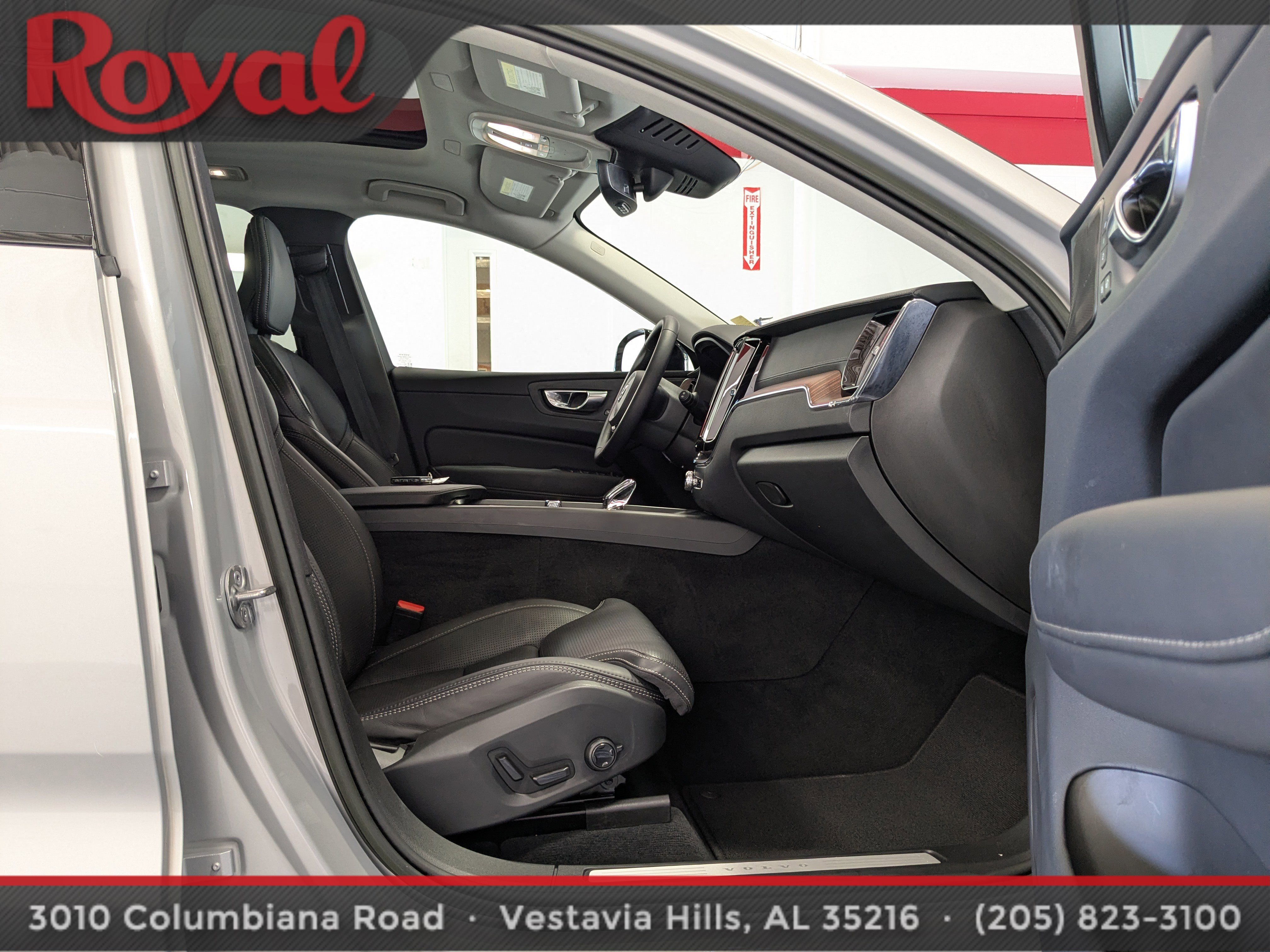 Certified 2023 Volvo XC60 B5 Ultimate image 8