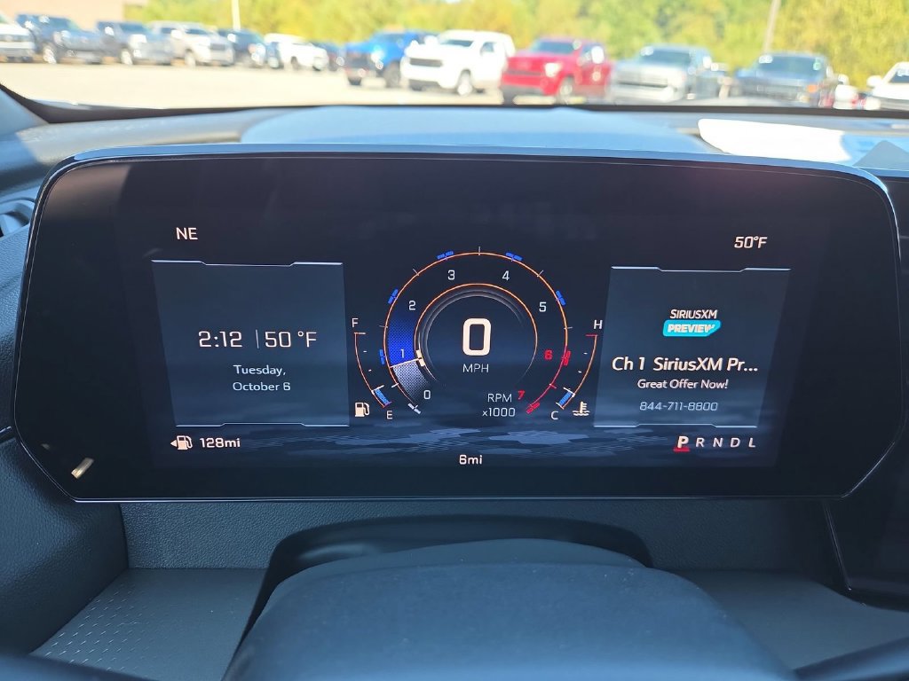 New 2027 Chevrolet Traverse LT w/ Sun and Wheel Package FWD image 19