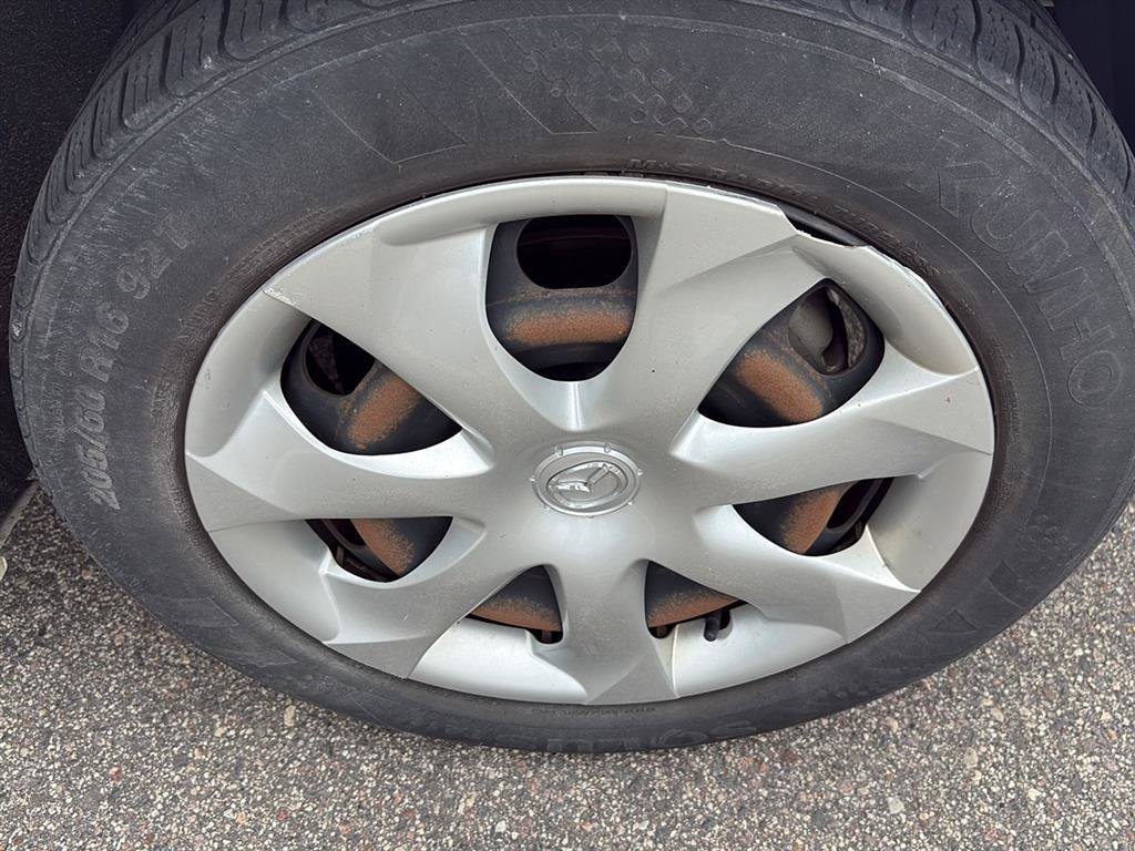 Used 2016 MAZDA MAZDA3 i Sport FWD image 12