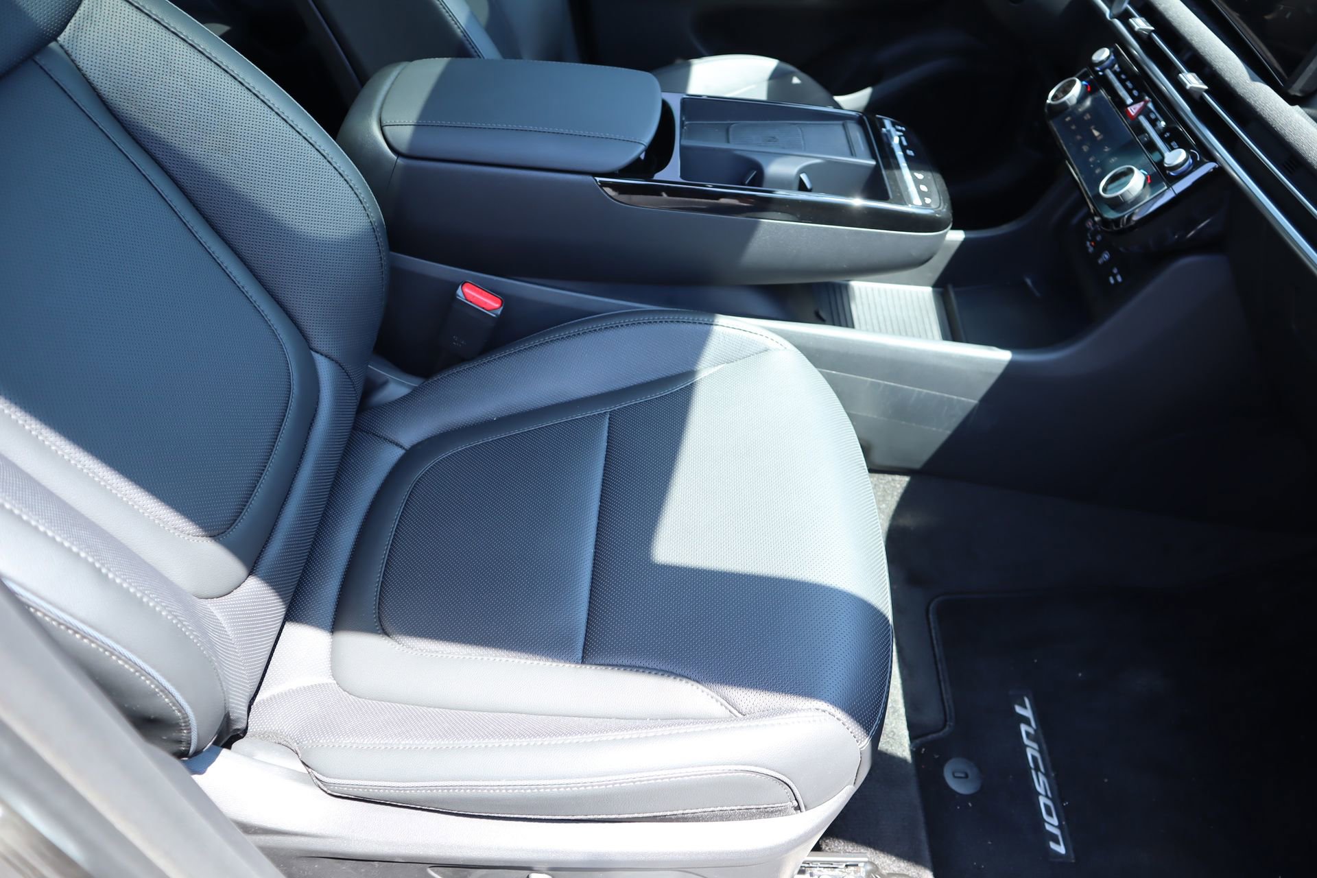 New 2026 Hyundai Tucson Limited AWD/4WD image 12