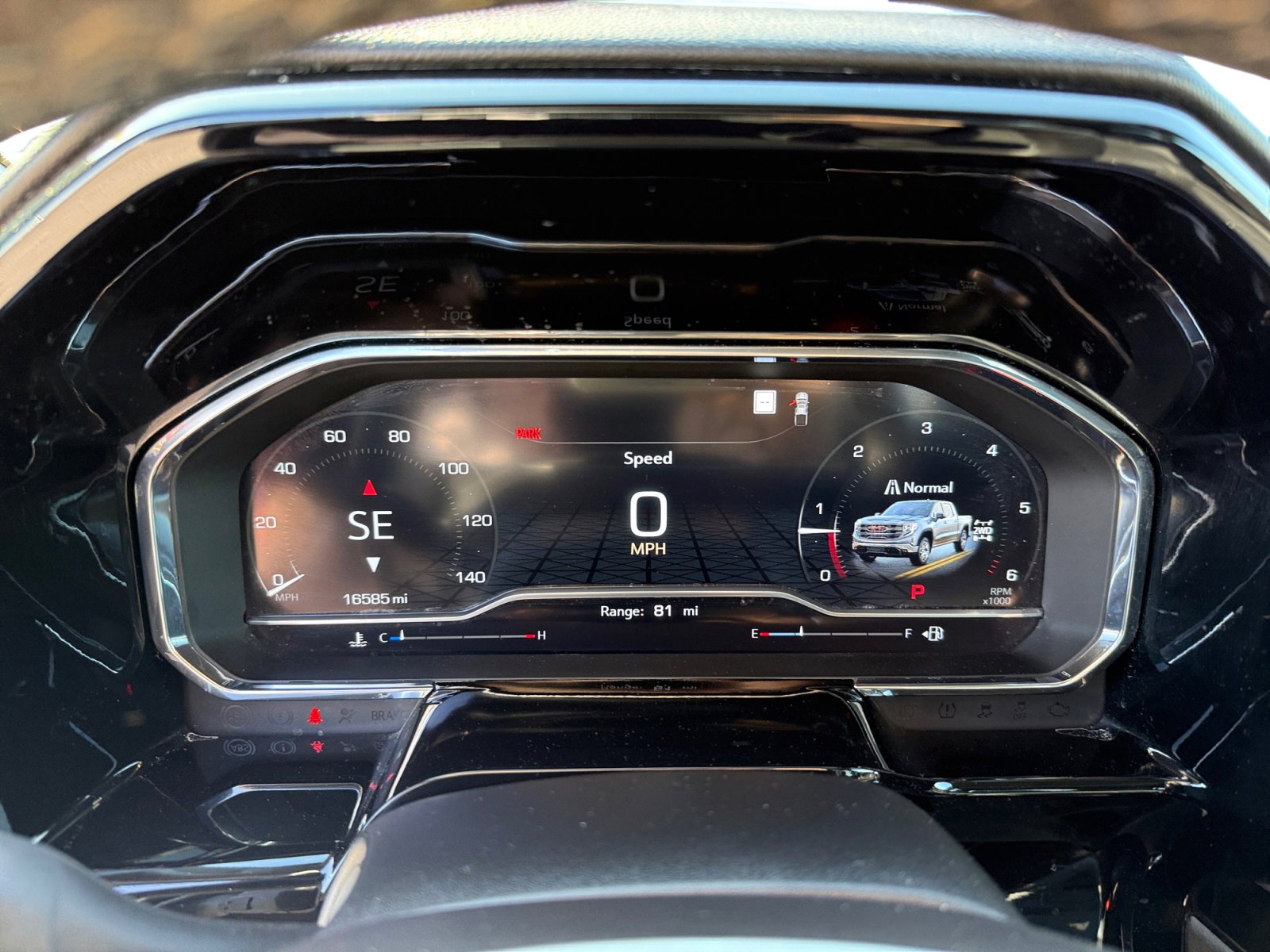 Used 2023 GMC Sierra 1500 Elevation image 11