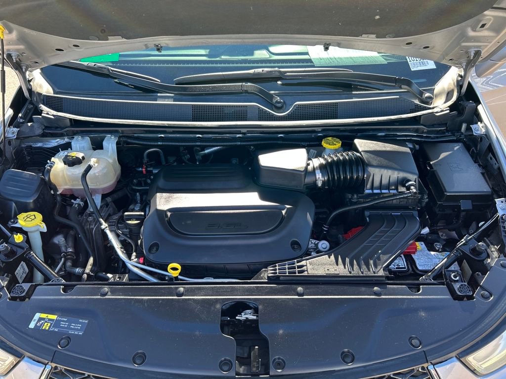 Used 2021 Chrysler Pacifica Touring-L image 31