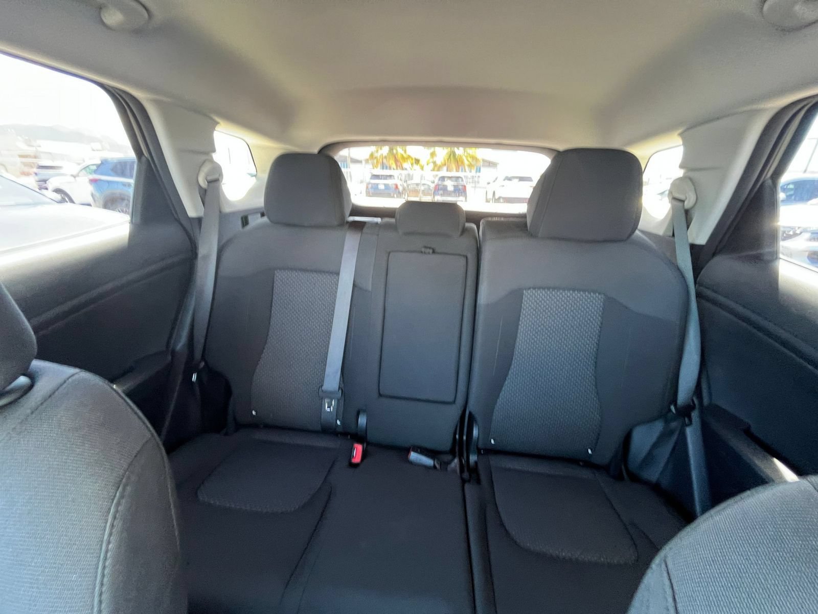 Used 2025 Kia Sportage LX FWD image 35