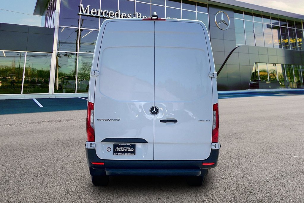 Used 2026 Mercedes-Benz Sprinter 3500 image 4