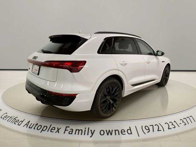 Used 2024 Audi Q8 e-tron Prestige w/ Prestige Package AWD/4WD image 5