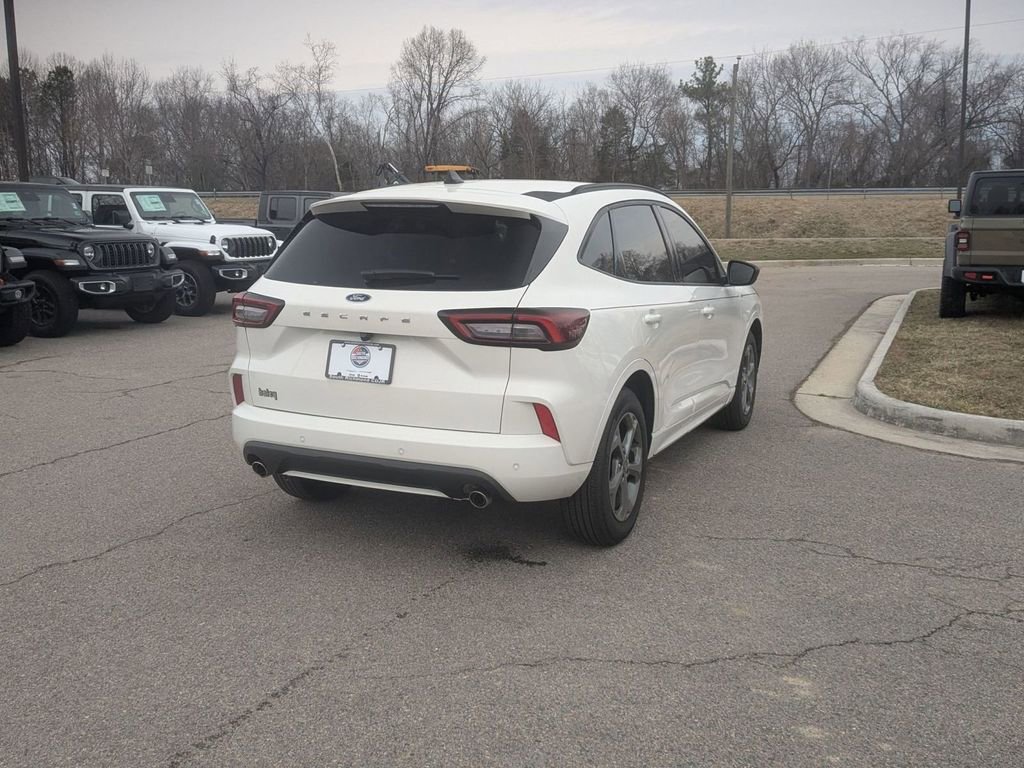 Used 2024 Ford Escape ST-Line w/ Tech Pack #1 image 5