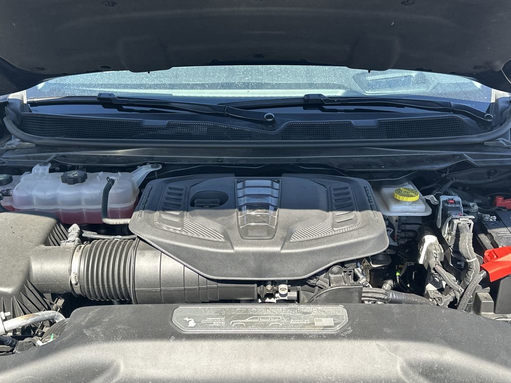 Used 2024 Jeep Wagoneer L Series III w/ Premium Group I image 12