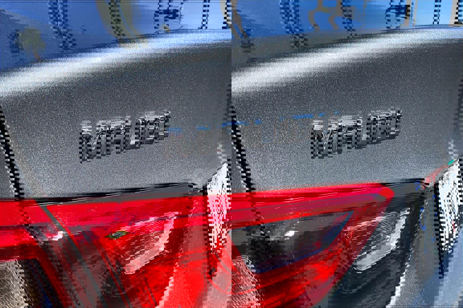 Used 2023 Chevrolet Malibu LT FWD image 9