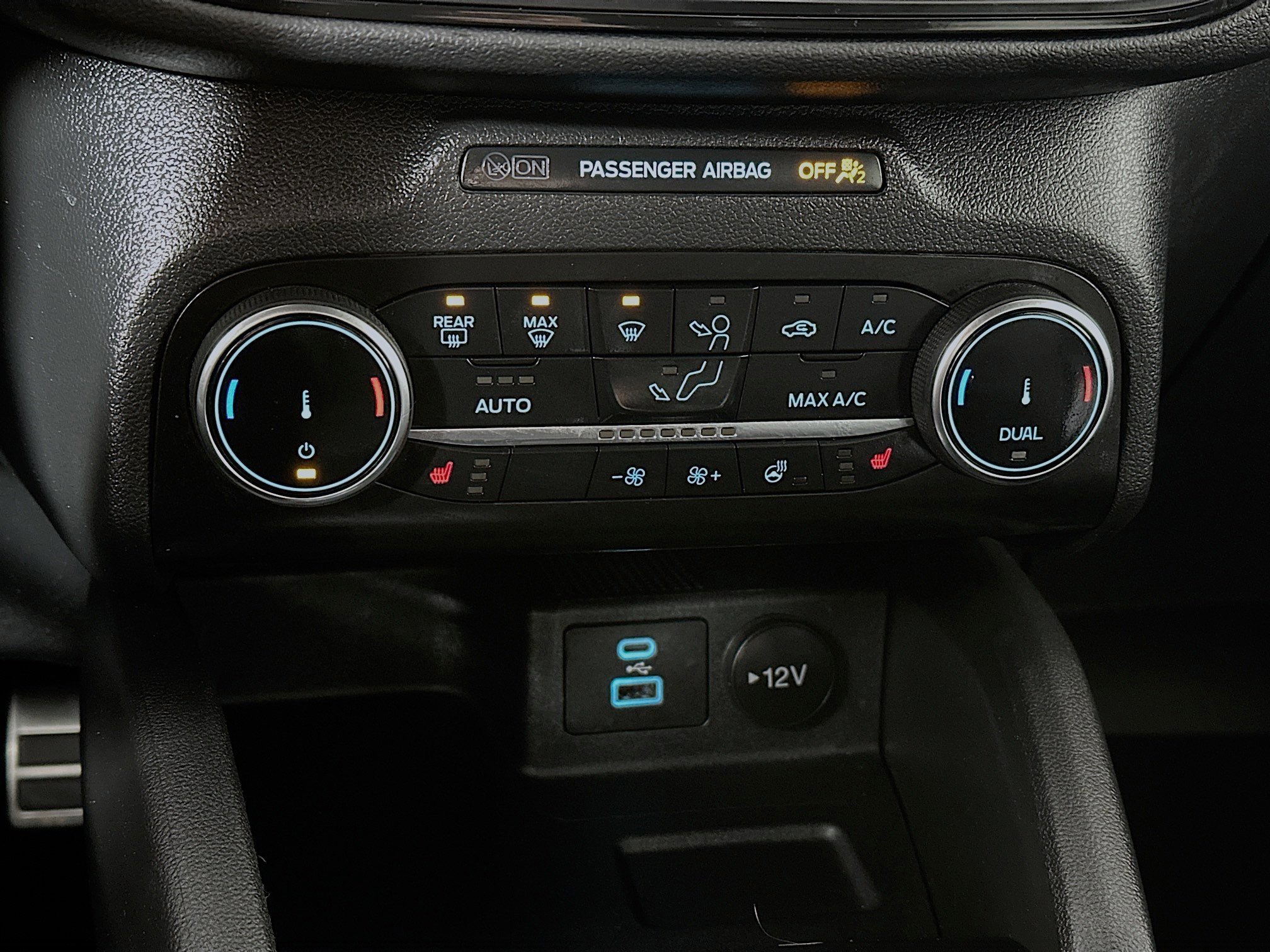 Used 2023 Ford Escape ST-Line image 15