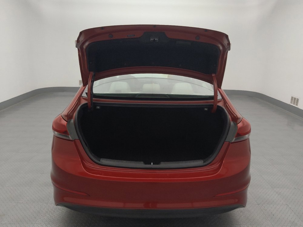 Used 2017 Hyundai Elantra SE image 29