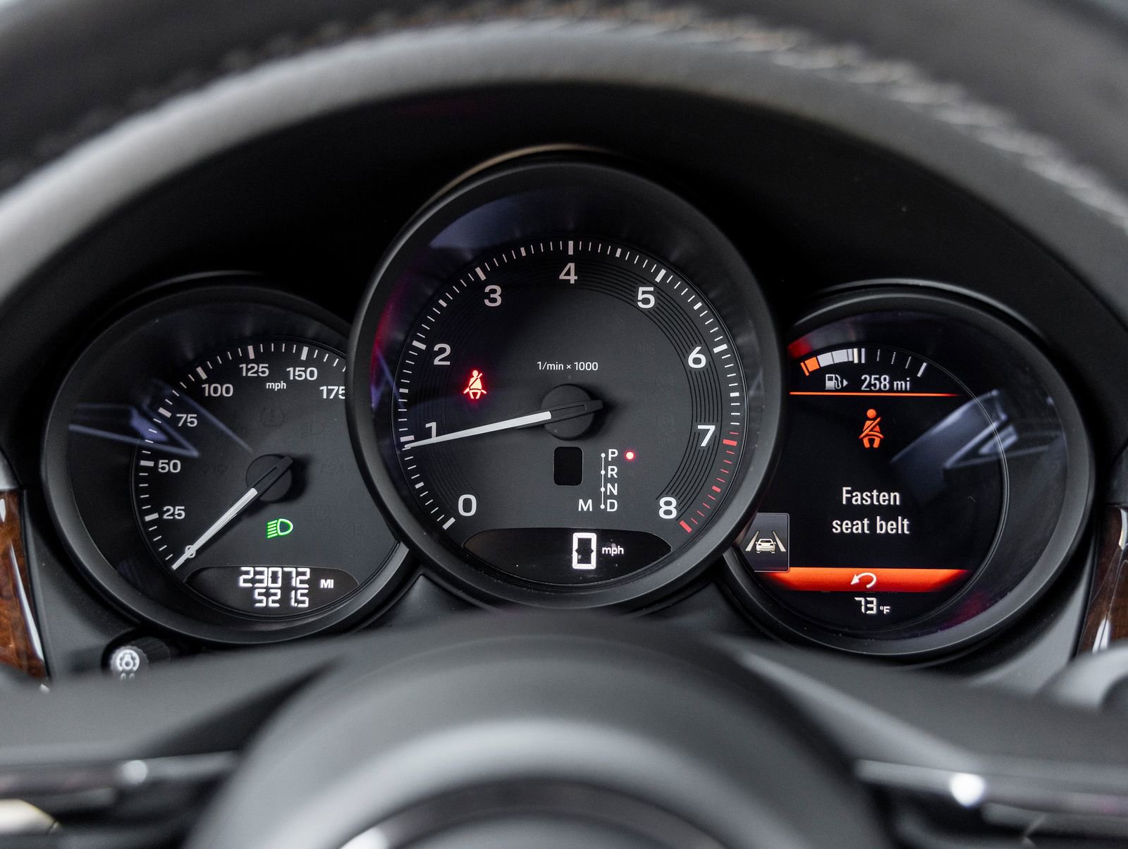 Certified 2023 Porsche Macan image 30