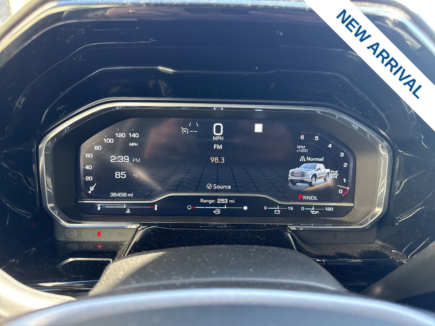 Used 2023 GMC Sierra 1500 SLE image 23