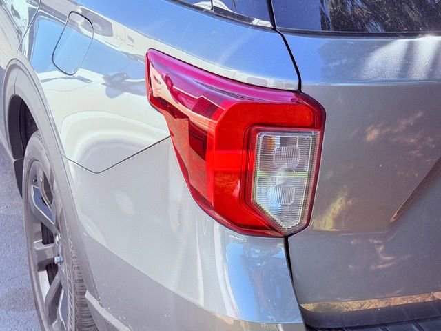 Certified 2022 Ford Explorer ST w/ Equipment Group 401A image 9