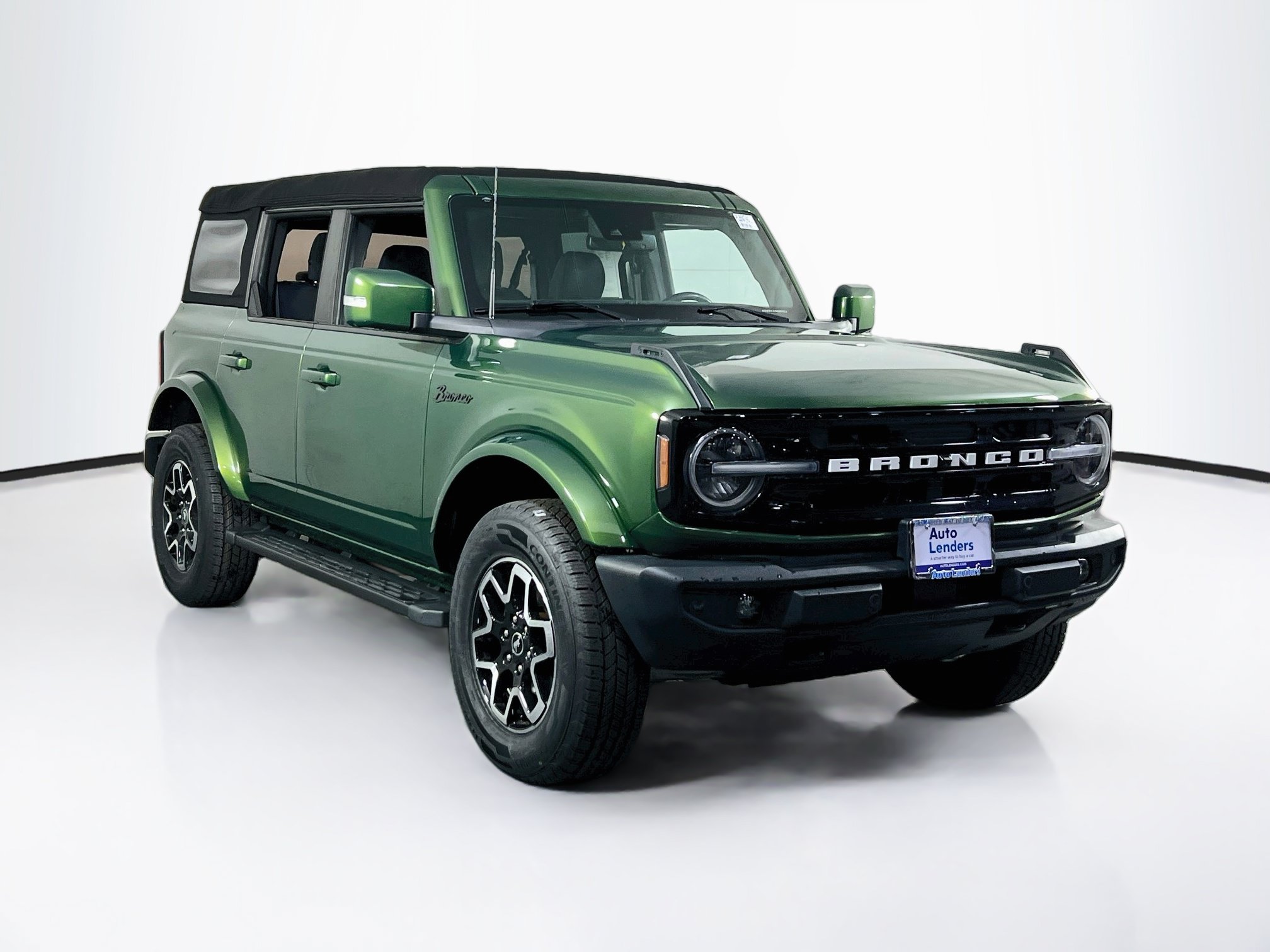Used 2023 Ford Bronco Outer Banks AWD/4WD image 3