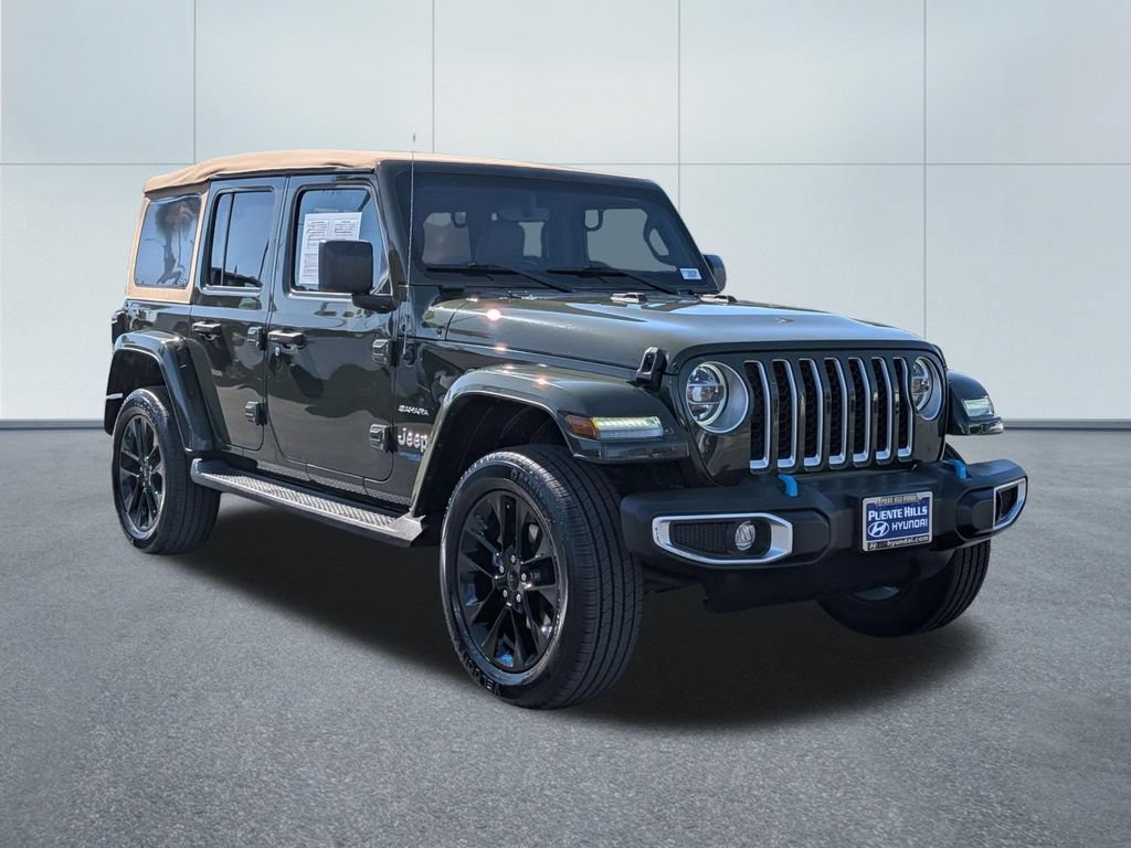 Used 2022 Jeep Wrangler Unlimited Sahara AWD/4WD image 8