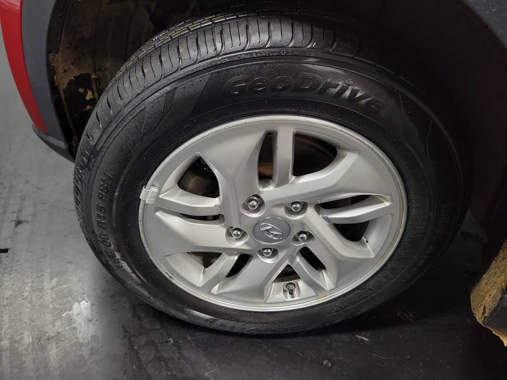 Used 2020 Hyundai Venue SEL w/ Convenience Package FWD image 14