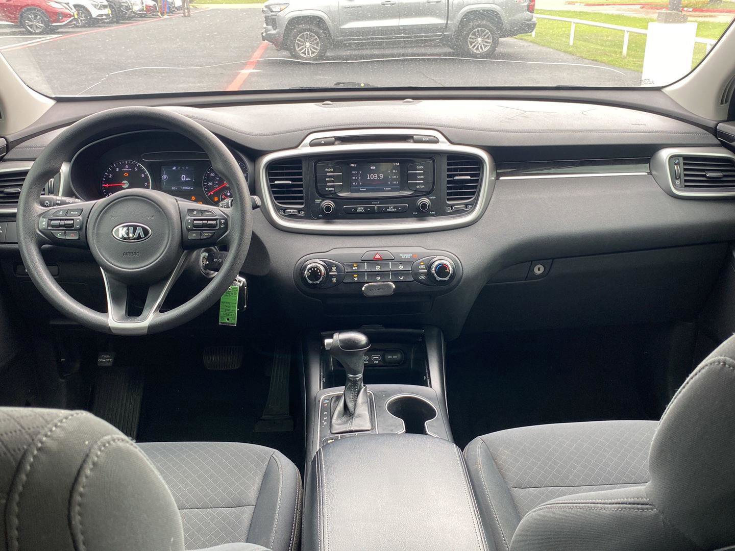 Used 2018 Kia Sorento L FWD image 11