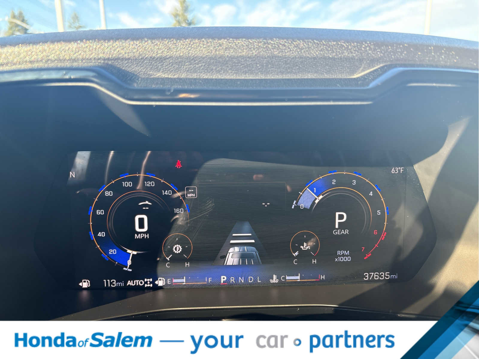 Used 2024 Chevrolet Colorado Z71 w/ Z71 Convenience Package 2 image 18