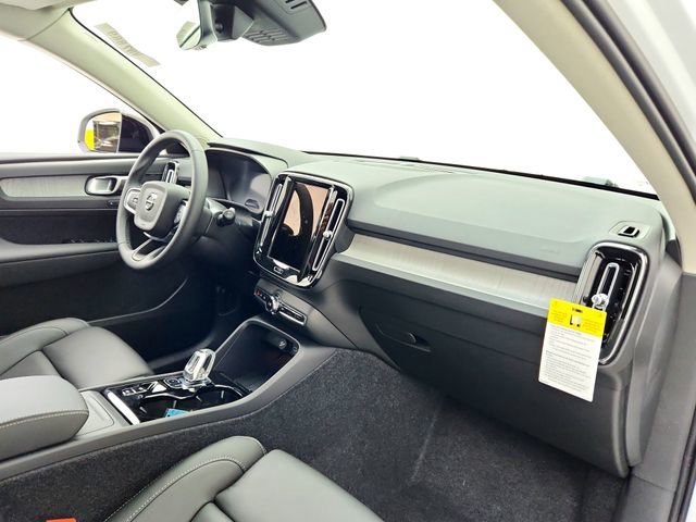 New 2026 Volvo XC40 B5 Ultra w/ Climate Package image 13