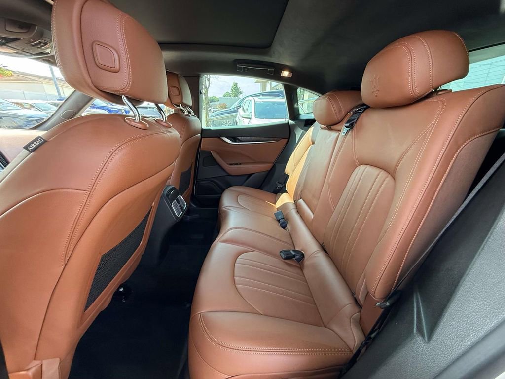Used 2022 Maserati Levante Modena AWD/4WD image 10