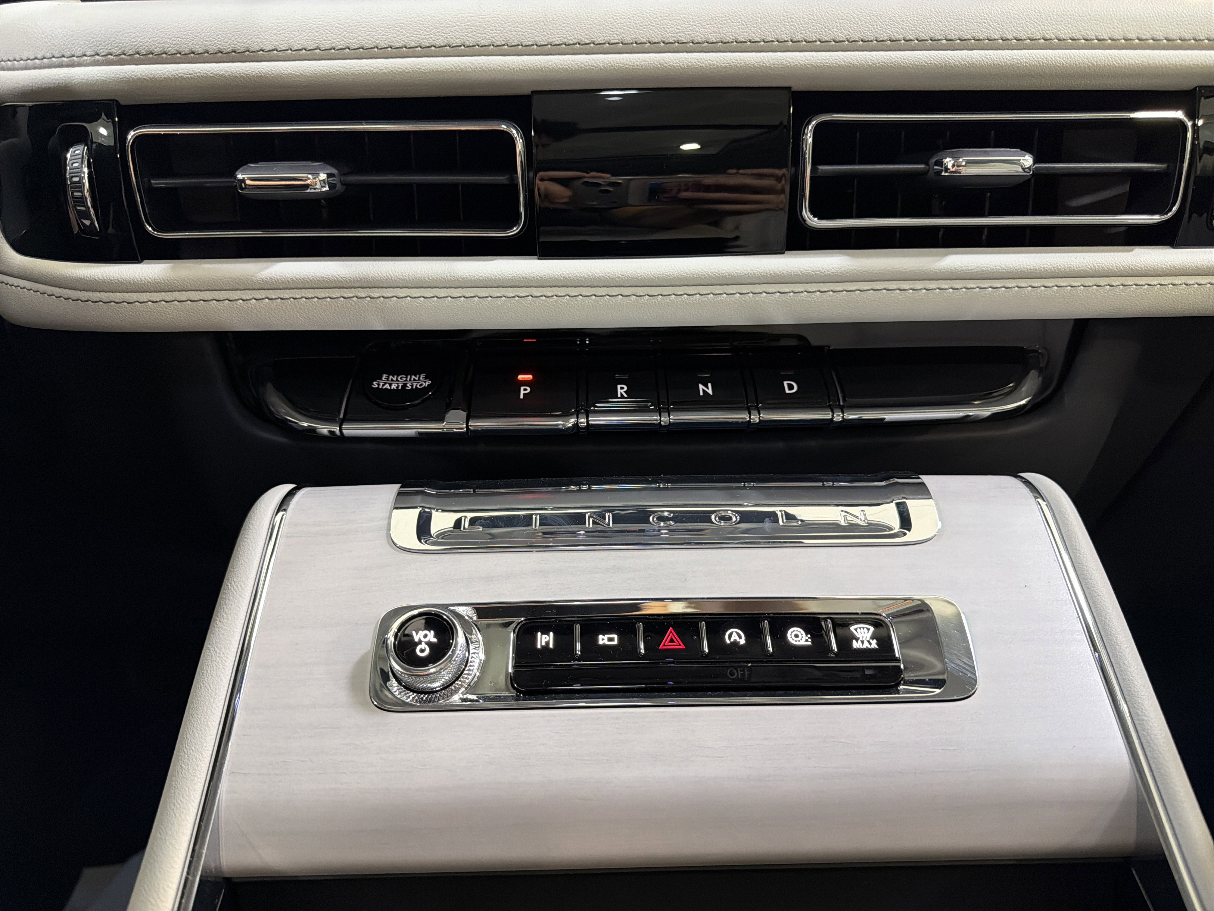 Used 2026 Lincoln Aviator Reserve AWD/4WD image 20