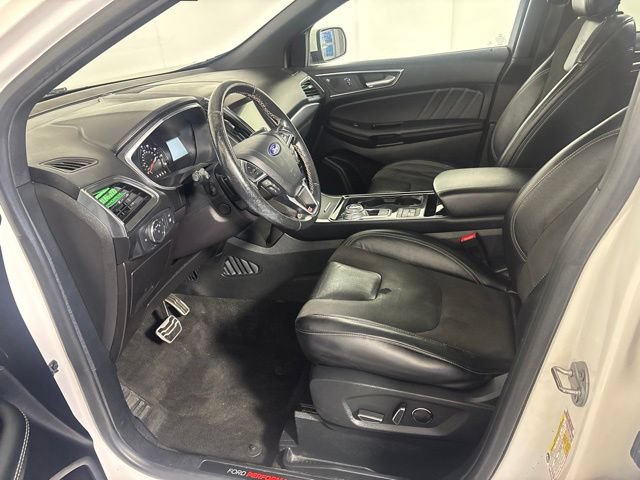 Used 2019 Ford Edge ST w/ Equipment Group 401A AWD/4WD image 13