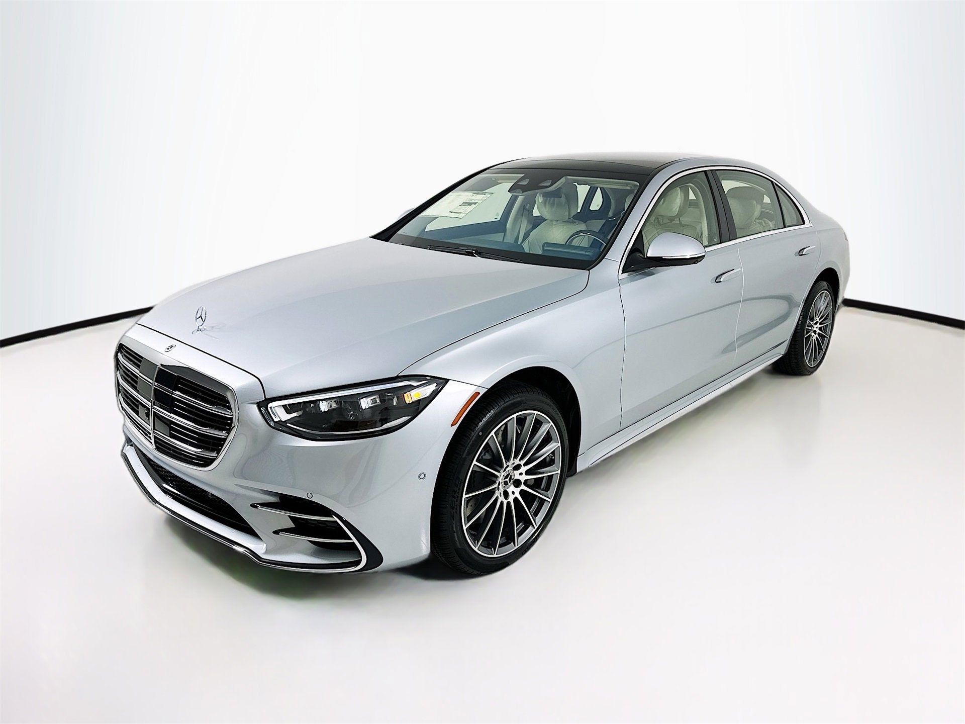 New 2026 Mercedes-Benz S 580 4MATIC Sedan image 3
