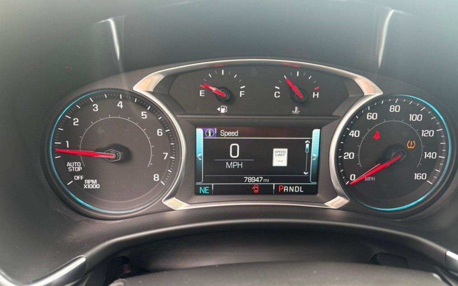 Used 2018 Chevrolet Equinox Premier FWD image 14