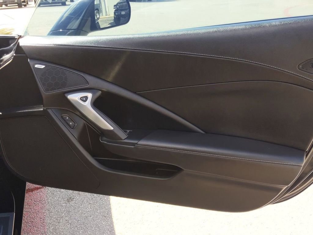 Used 2017 Chevrolet Corvette Stingray Coupe w/ Battery Protection Package image 30