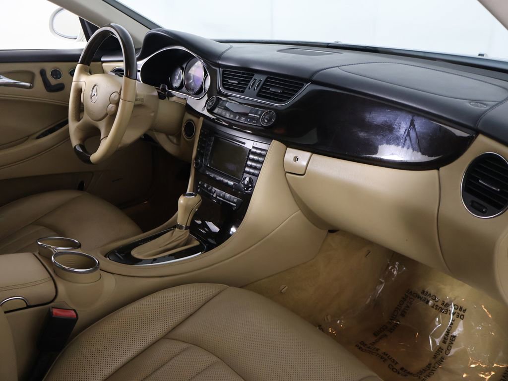 Used 2007 Mercedes-Benz CLS 550 image 26