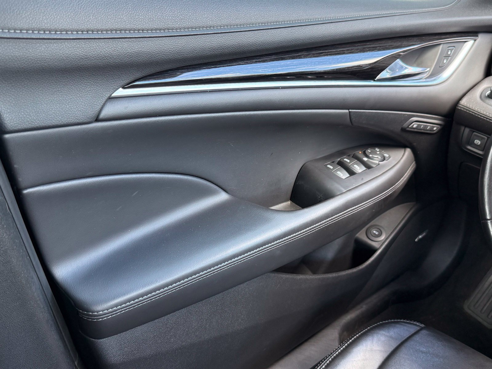 Used 2019 Buick LaCrosse Essence w/ Sun and Shade Package AWD/4WD image 31