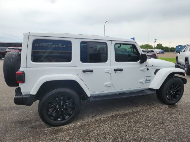 Used 2021 Jeep Wrangler Unlimited Sahara w/ Cold Weather Group AWD/4WD image 5