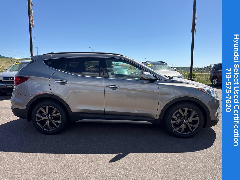 Used 2018 Hyundai Santa Fe Sport w/ Cargo Package AWD/4WD image 11