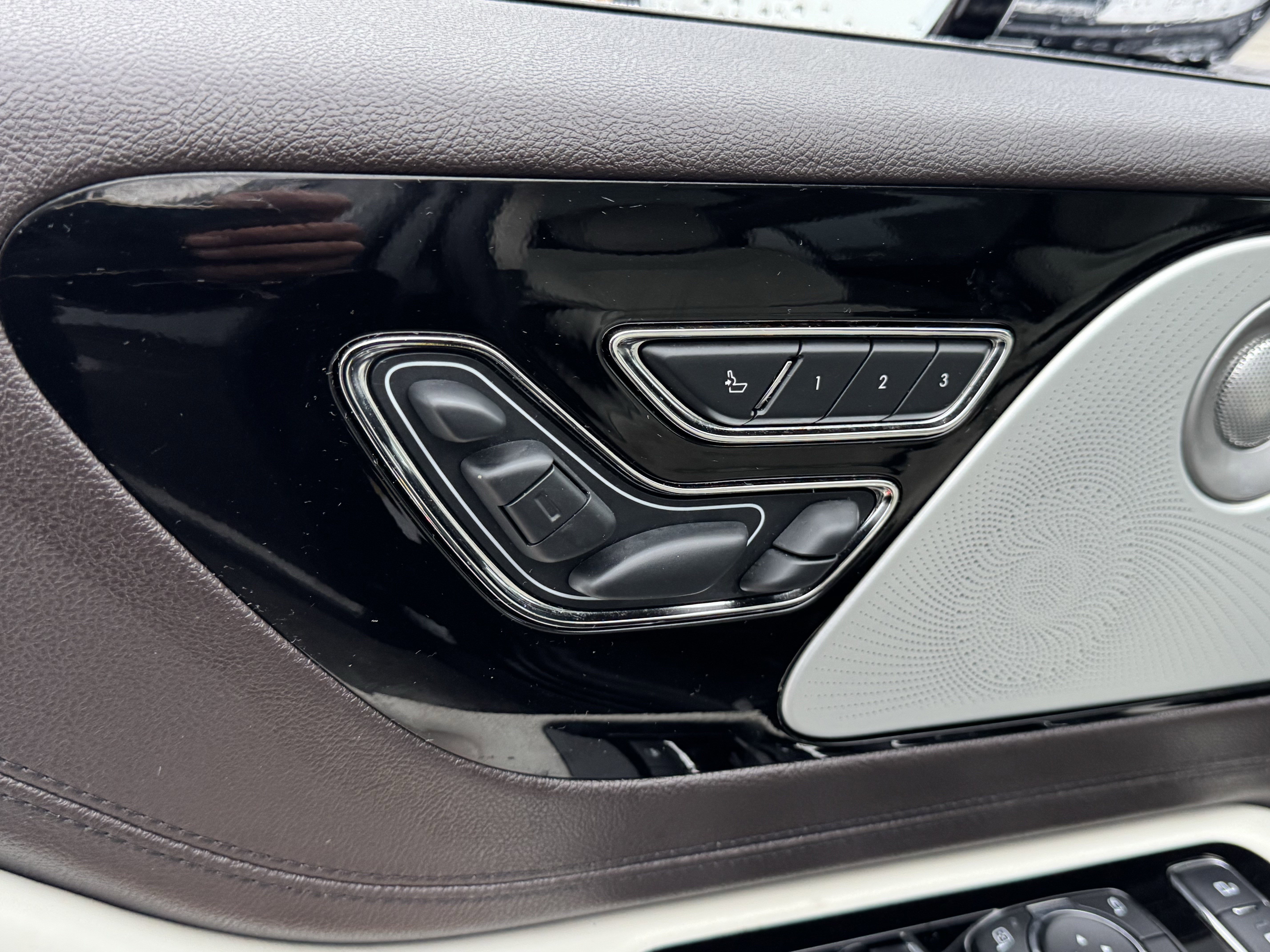 Used 2022 Lincoln Aviator Black Label w/ Dynamic Handling Package image 24